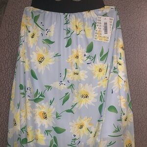 Lularoe Lola Floral Skirt NWT Size XXS Light Blue W/ Yellow Flowers